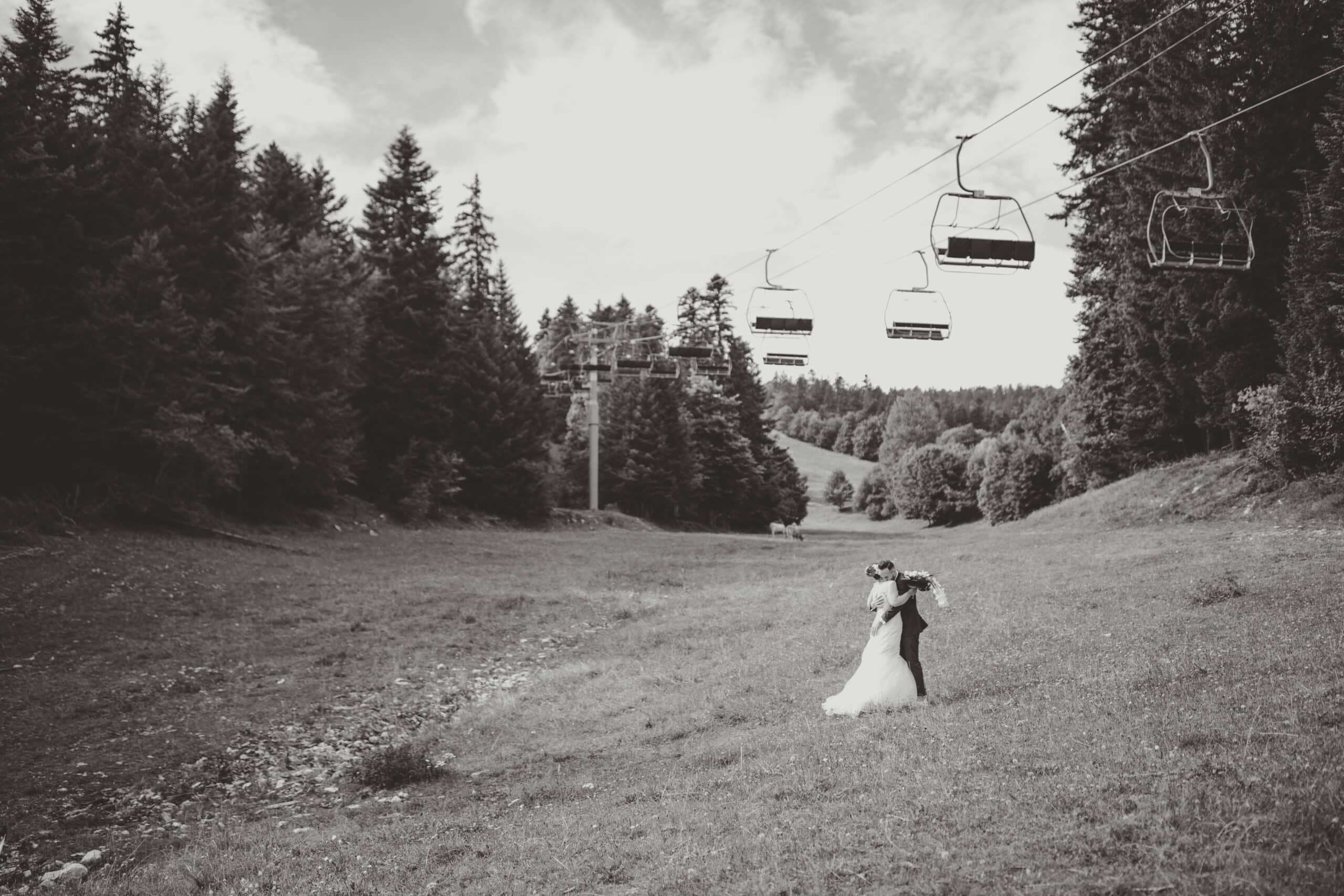 Photographe mariage roche la moliere pas cher