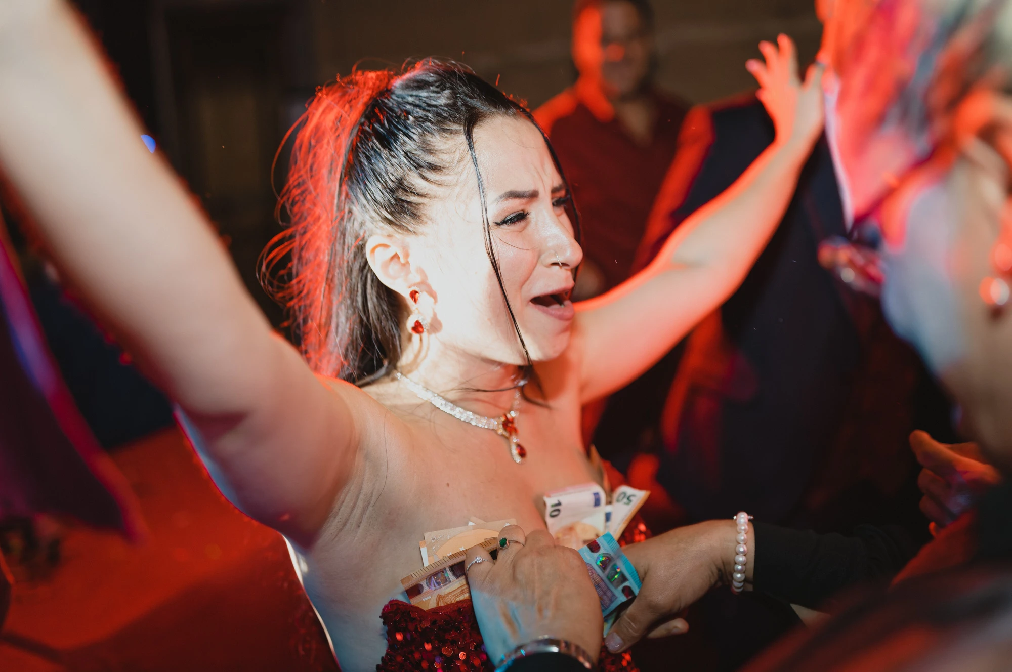 mariee-soiree-billets-danse-lyon.jpg