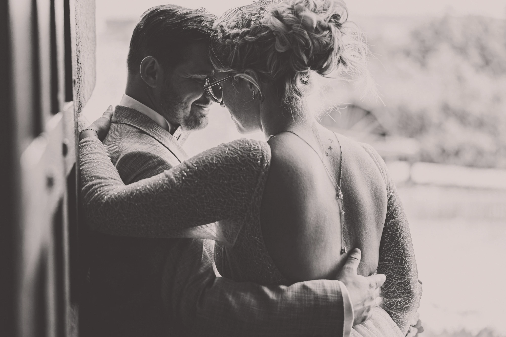 maries-tendresse-noir-blanc-collier-dos.jpg