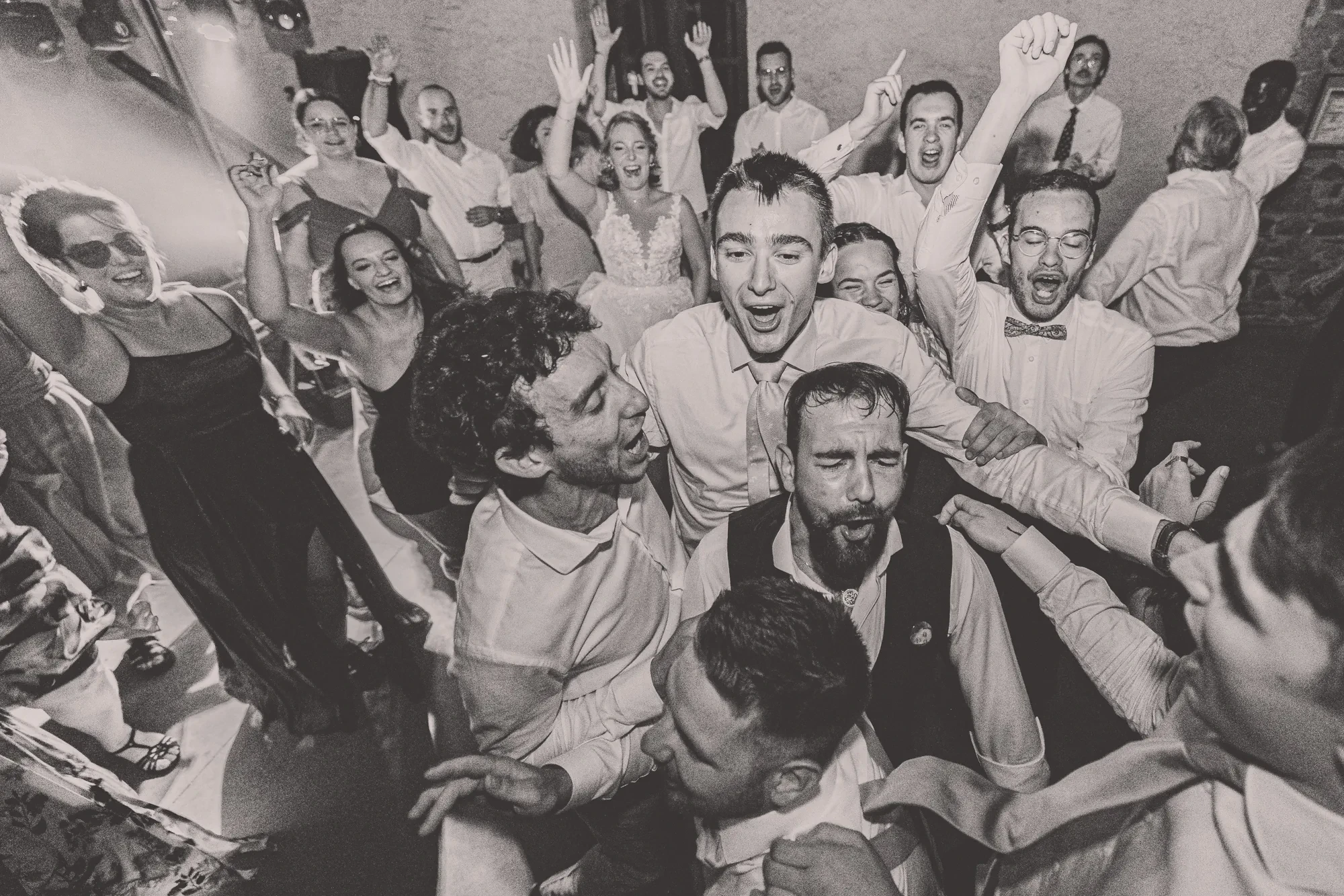 guests-shoulders-dancefloor-party.webp