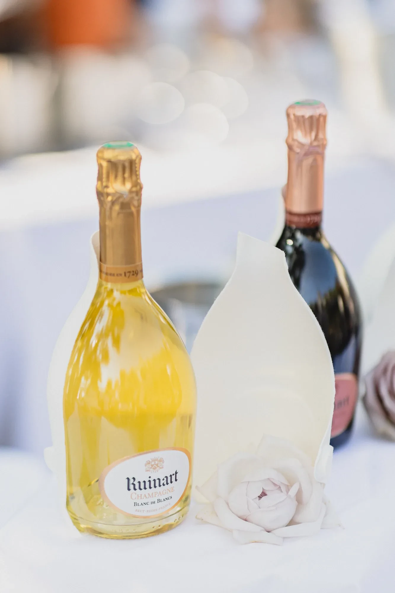 Silicon Valley Tech Wedding France – Photography Guide 4 champagne-ruinart-white-rose-reception.webp